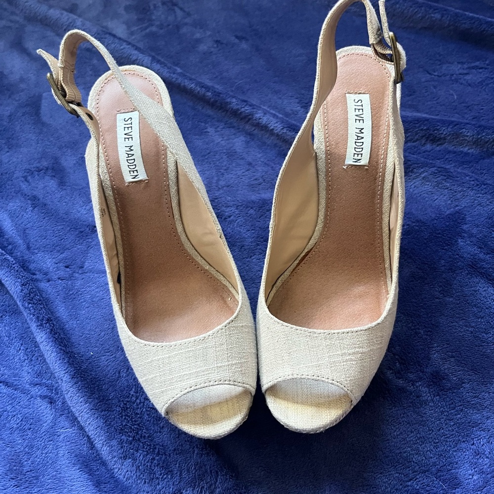 Steve Madden Cream Peep Toe Slingback Espadrille  Wedge Heels size 8.5